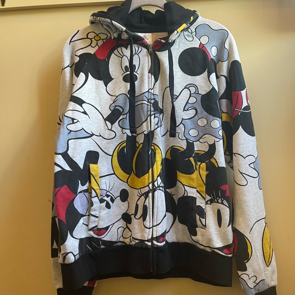 mickey/minie mouse disney sweater